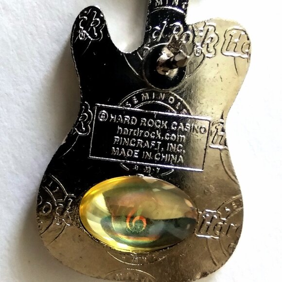 2007 Hard Rock Seminole Casino Tampa Guitar Pin Happy Birthday - Picture 4 of 8